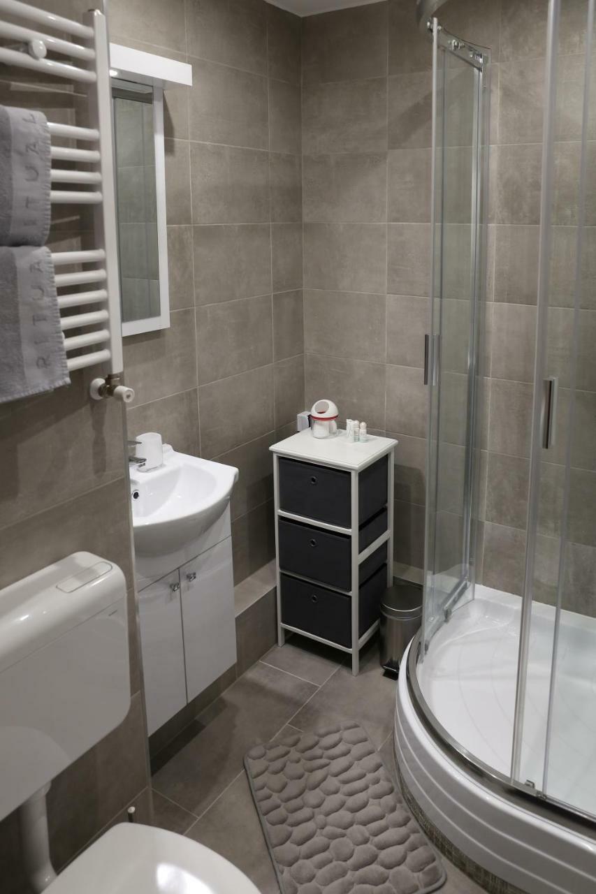 Aliz Apartman Miskolc Exteriör bild
